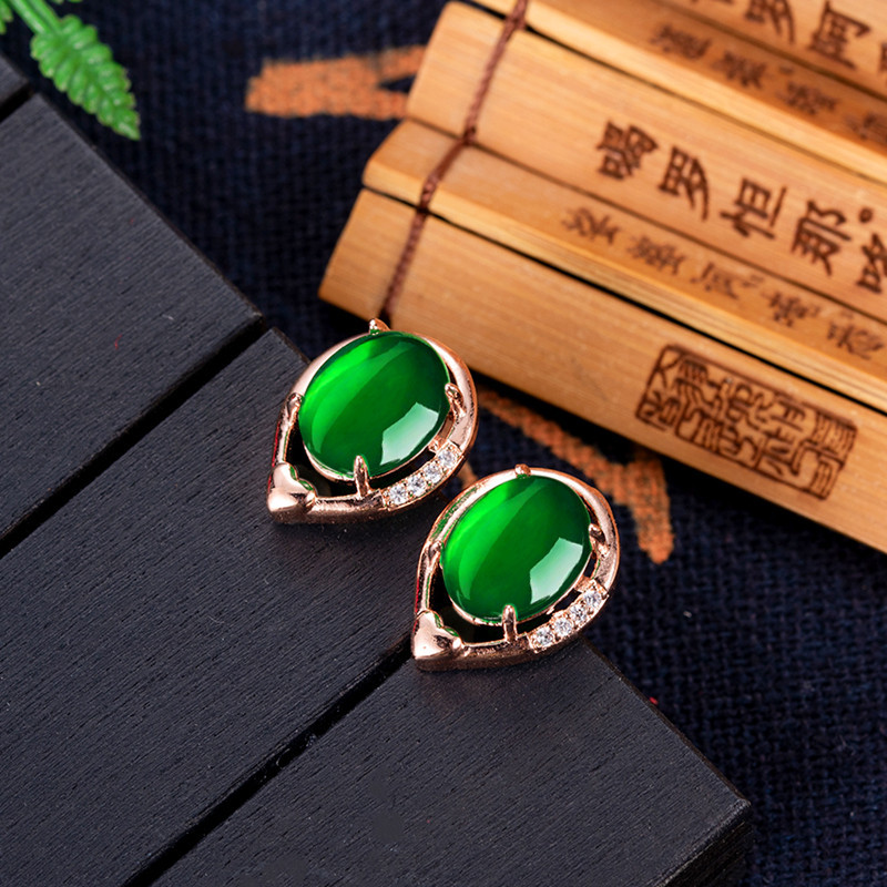 Natural Jade Flower Earrings S - Gold Plated Jewelry recension och pris